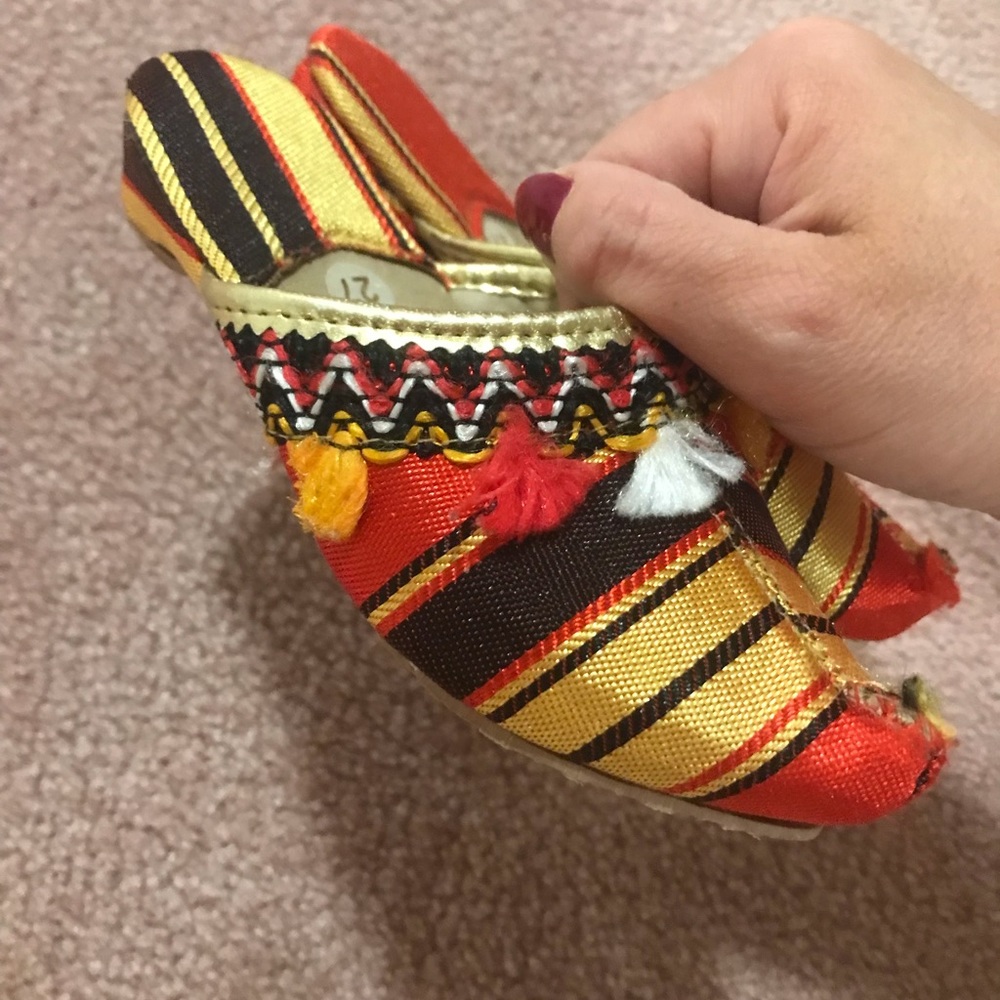 Girls kabyle shoes